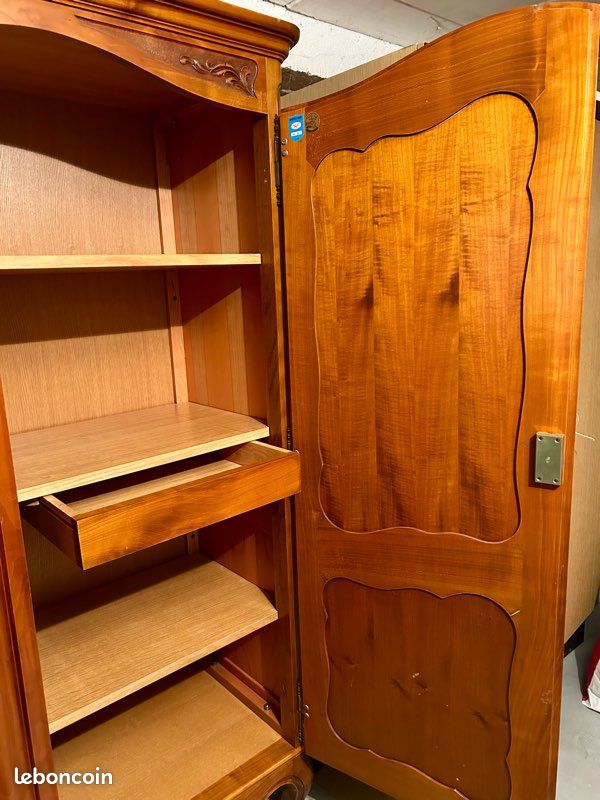 Armoire de style Louis XV en bois massif - Label NF Qualité 1973 (image 6)