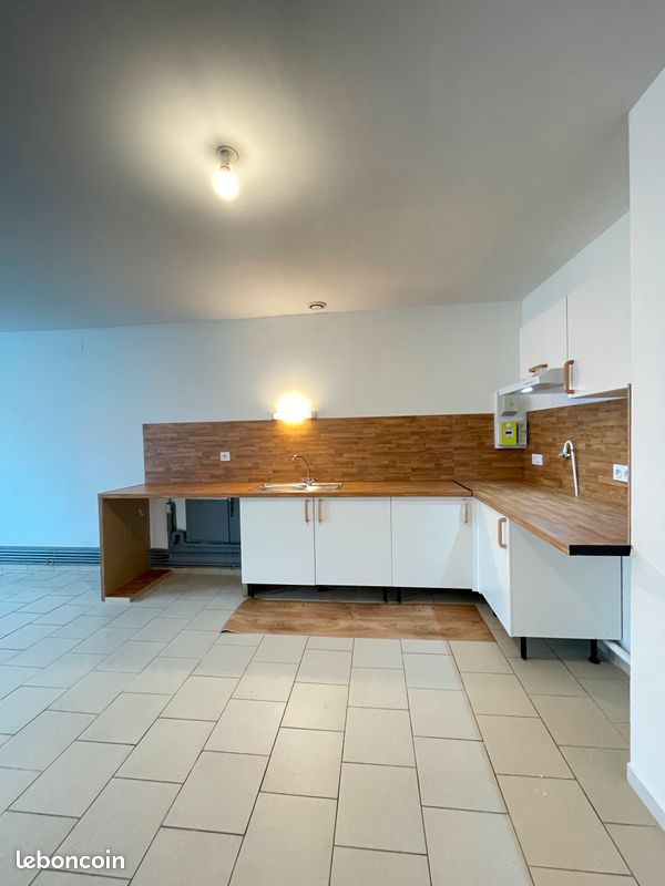 Maison 6 pièces 68 m² · à Barlin · 68 m² · 730 €/mois