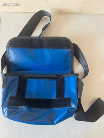 Sac Freitag F41 Hawaii Five-o (Gebraucht) in Champlan für CHF 139 - mit