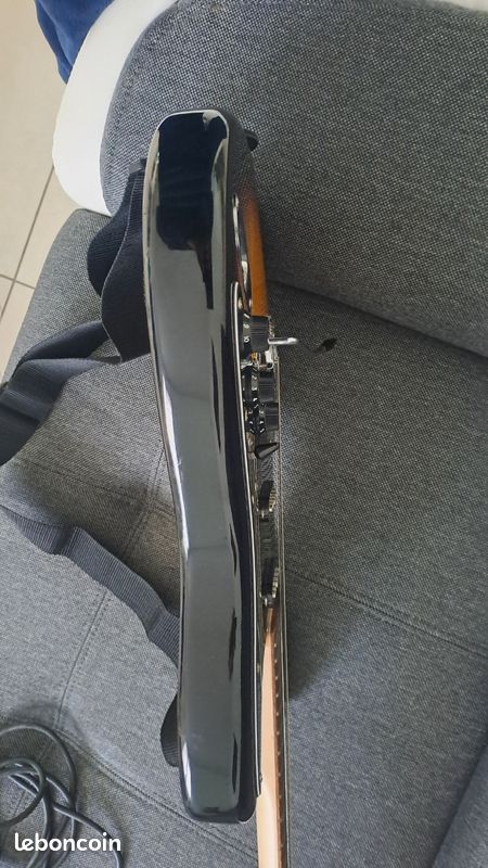 Guitare squier (image 7)
