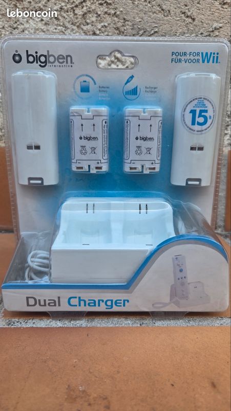 Chargeur double Bigben pour manettes Wii remote (image 1)