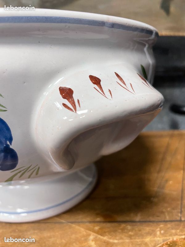 Plat à décor occasion en ceramique porcelaine gres faience à le