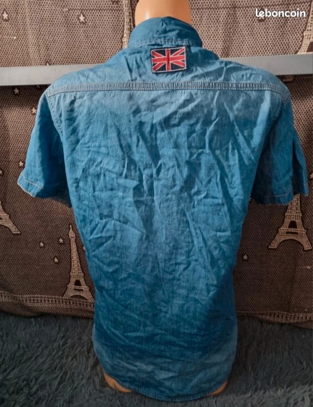 Lot : 2 Chemises Duck Commander + 1 Livre - Taille M - Camouflage Vert - Neuf Avec étiquettes