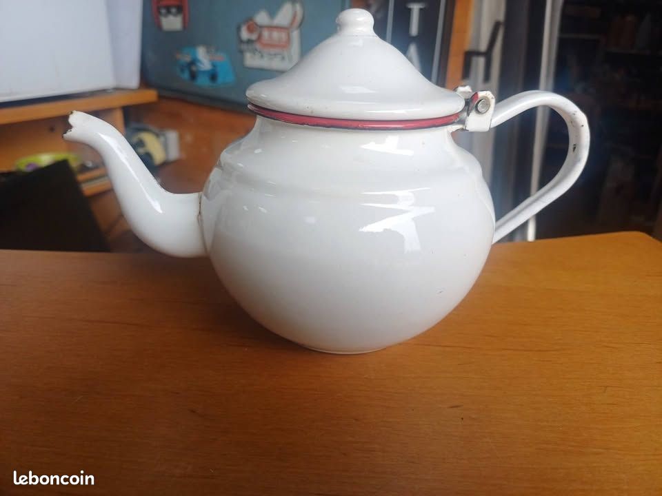 Théière émaillée vintage JAZ (image 1)