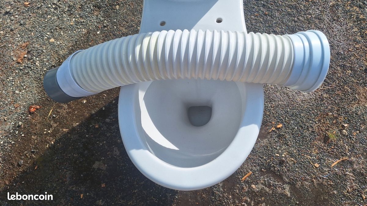 Wc complet avec pipe neuve (image 6)