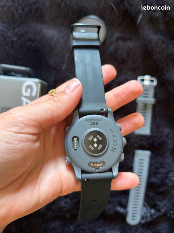 Montre connectée Garmin Forerunner 255 - 46mm - comme neuve (image 3)