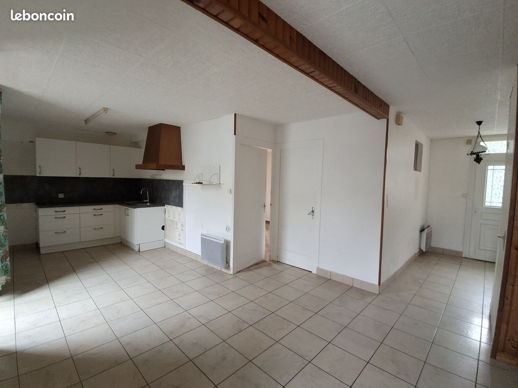 Maison 4 pièces 92 m² · à Saint-Amand-sur-Sèvre · 92 m² · 98 500 €
