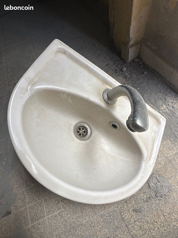 Lavabo (image 1)
