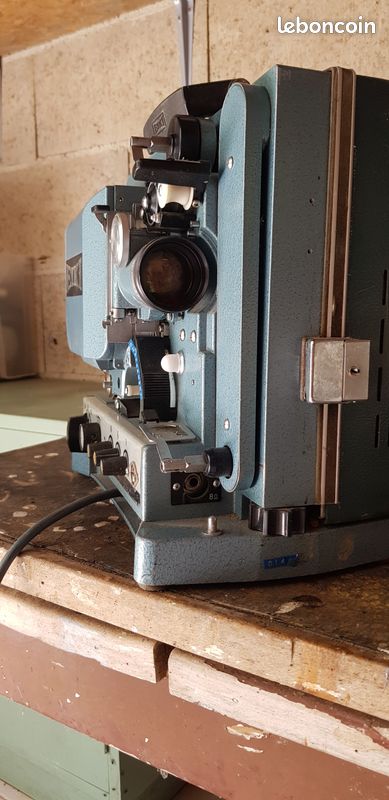 Eiki sound projecteur 16 mm (image 3)