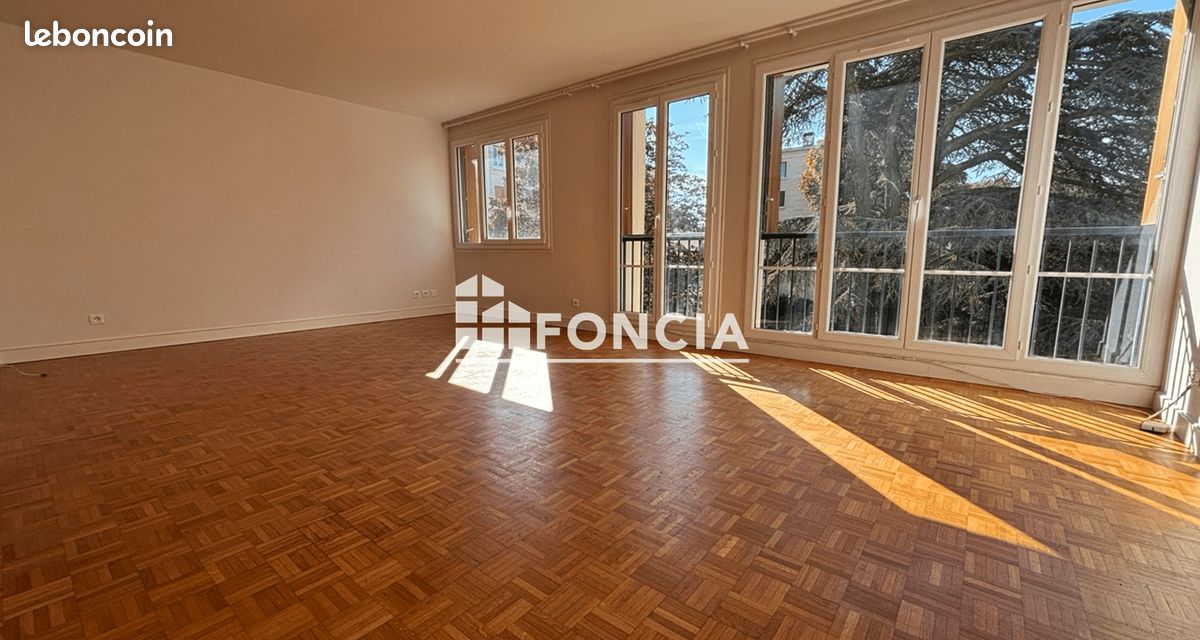 Appartement 3 pièces 87 m² · à Saint-Germain-en-Laye · 87 m² · 2 107 €/mois