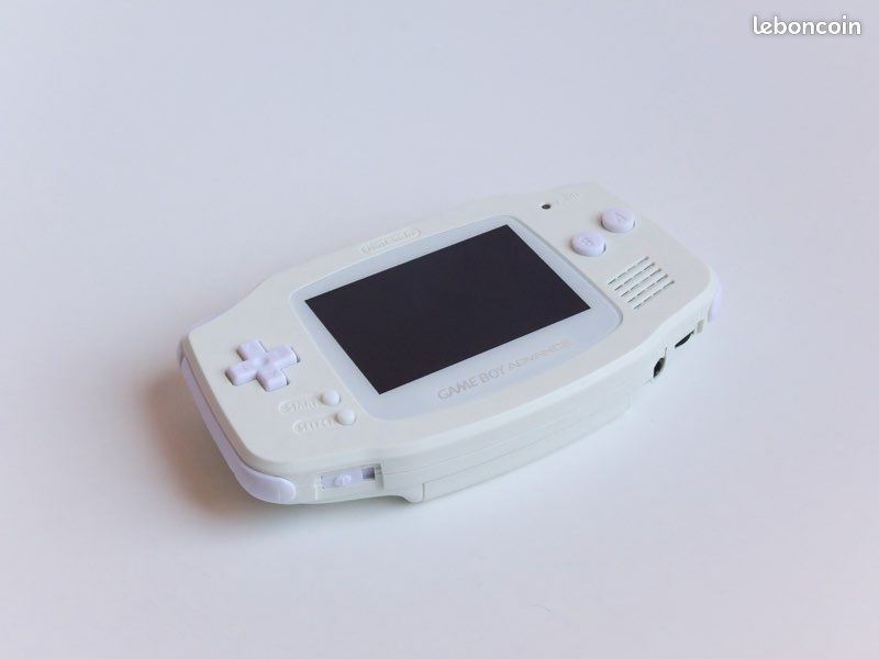 Game Boy Advance Blanche Nintendo Fonctionnelle Mais En L'état (marques D'usage)