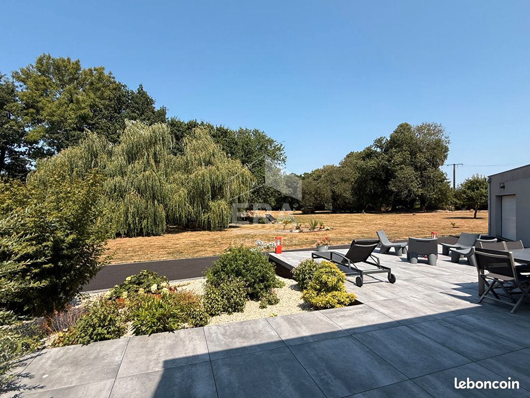 Maison 6 pièces 142 m² · à Ploemel · 142 m² · 676 000 €