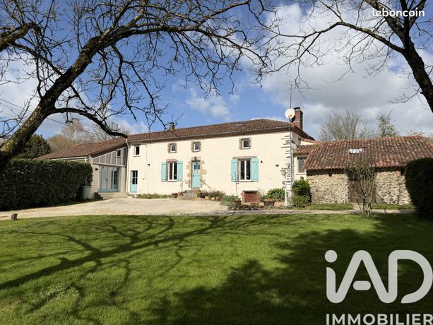 Maison 9 pièces 268 m²