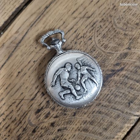 ENJOLIVEUR POUR INTERRUPTEUR A VOYANT GALLERY 2M TITANE WXD001T HAGER ENJOLIVEUR POUR INTERRUPTEUR A VOYANT GALLERY 2M TITANE WXD001T HAGER