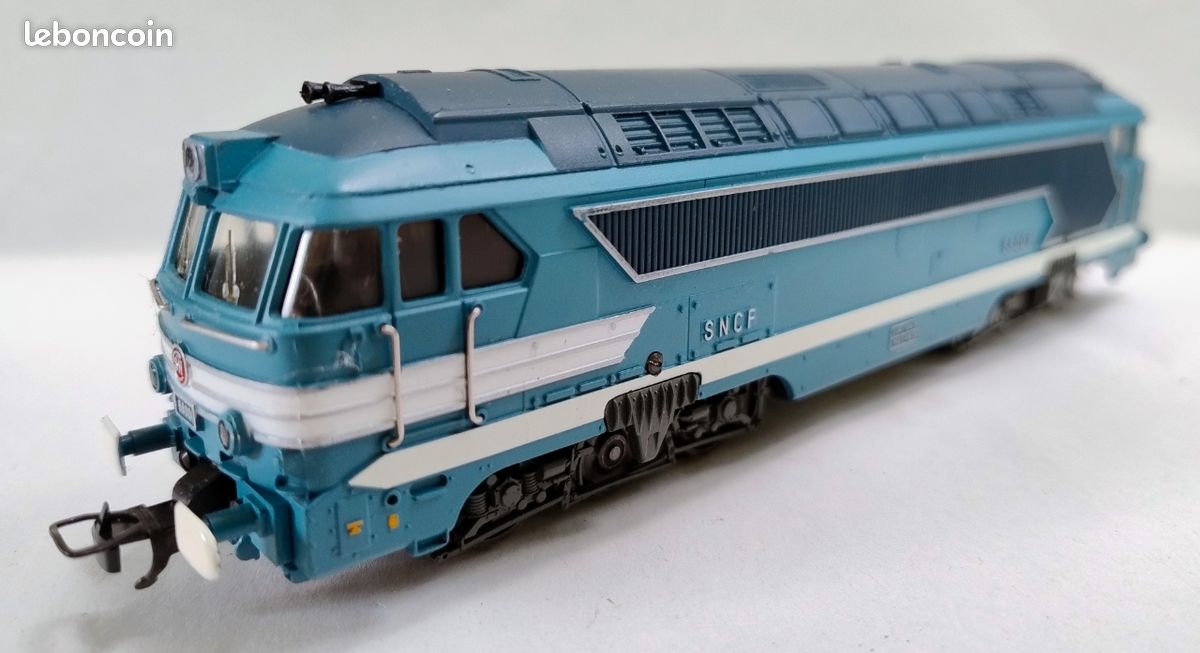 FLEISCHMANN Locomotive A1A A1A 68001 SNCF HO