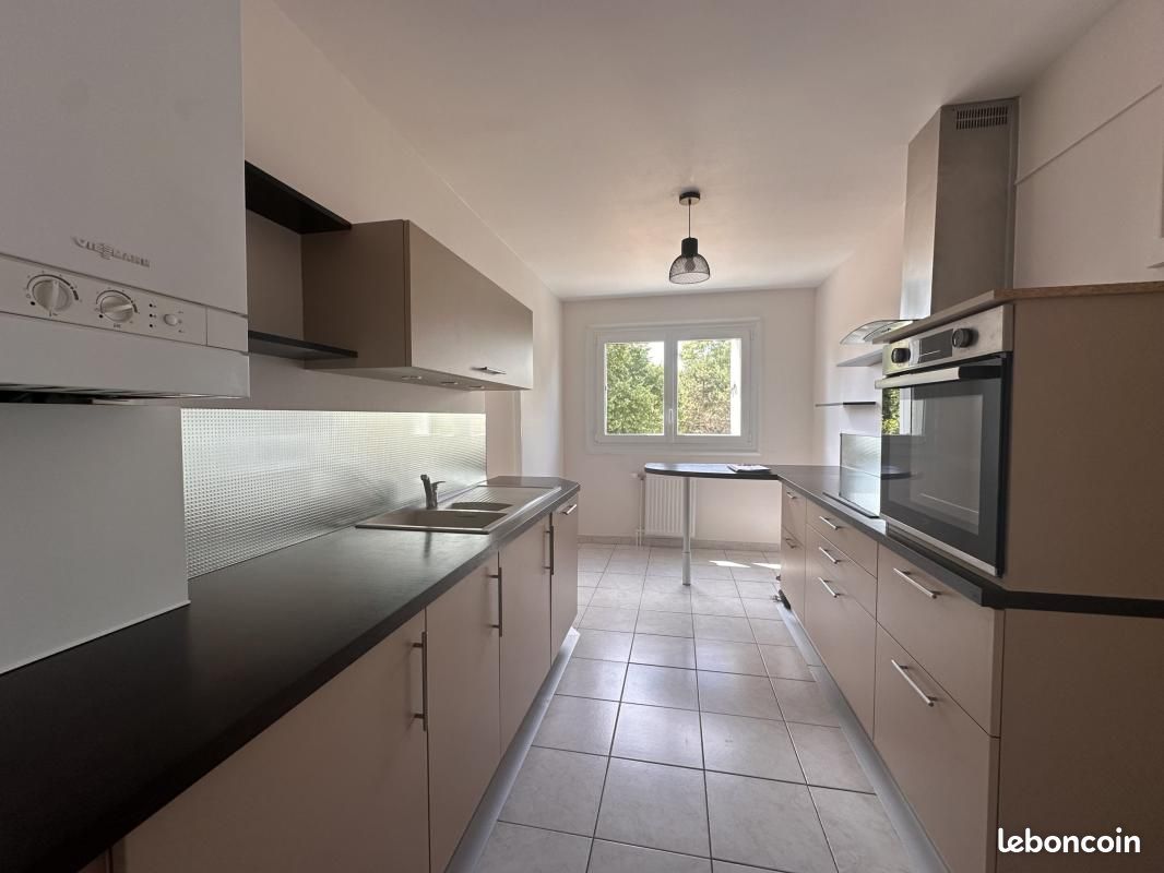 Appartement 5 pièces 91 m² · à Dole · 91 m² · 905 €/mois