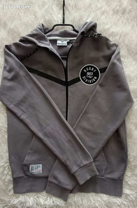 Gilet à capuche gris de la marque Rugby Division, Taille S (image 1)