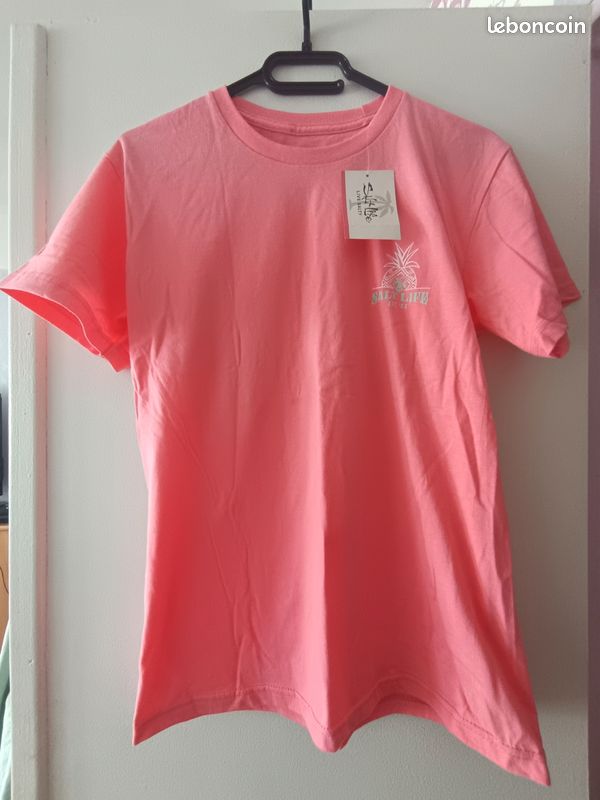 T-shirt manches courtes taille S (image 1)