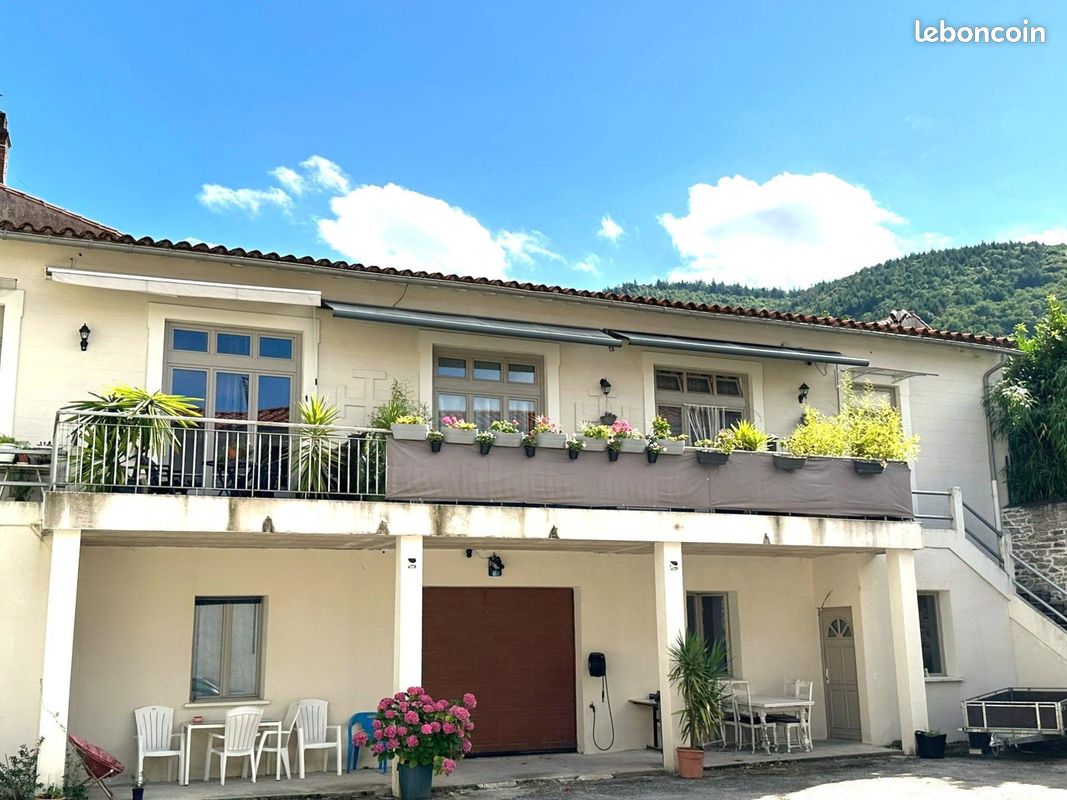 Immeuble 2 pièces 291 m² · à Mazamet · 291 m² · 330 000 €