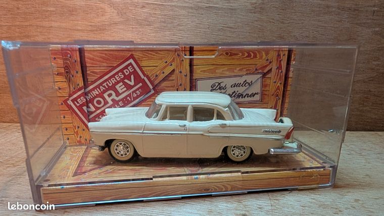 Simca Chambord Présidence Général de Gaulle Norev 1/43 eme