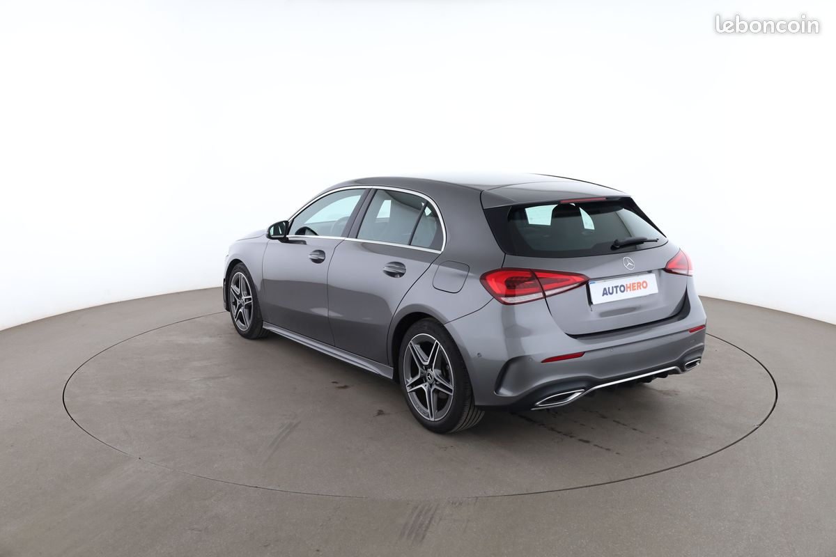 Mercedes-Benz Classe A 180 AMG Line 7G-DCT 136 ch (image 2)
