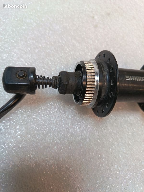 Shimano FH-MT510-B Center-Lock Moyeu arrière 12x148mm Moyeux arrière