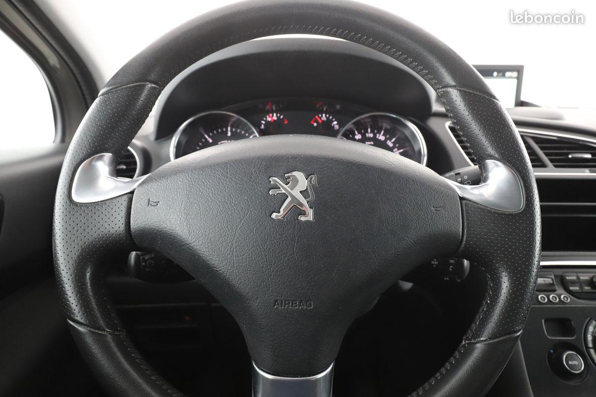 Peugeot 3008 1.6 Blue-HDi Style 120 ch (image 15)