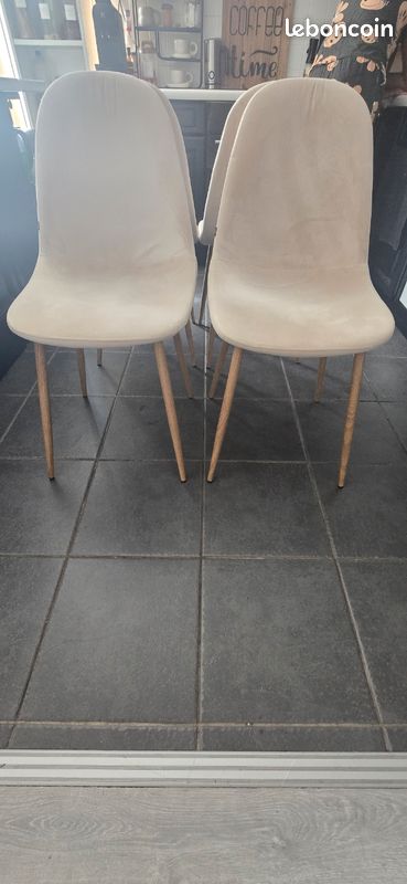 Magnifique lot de chaises scandinave maison du monde (image 1)