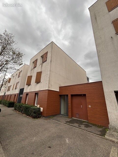 Appartement a louer vaulx-en-velin - 3 pièce(s) - 65 m2 - Surfyn