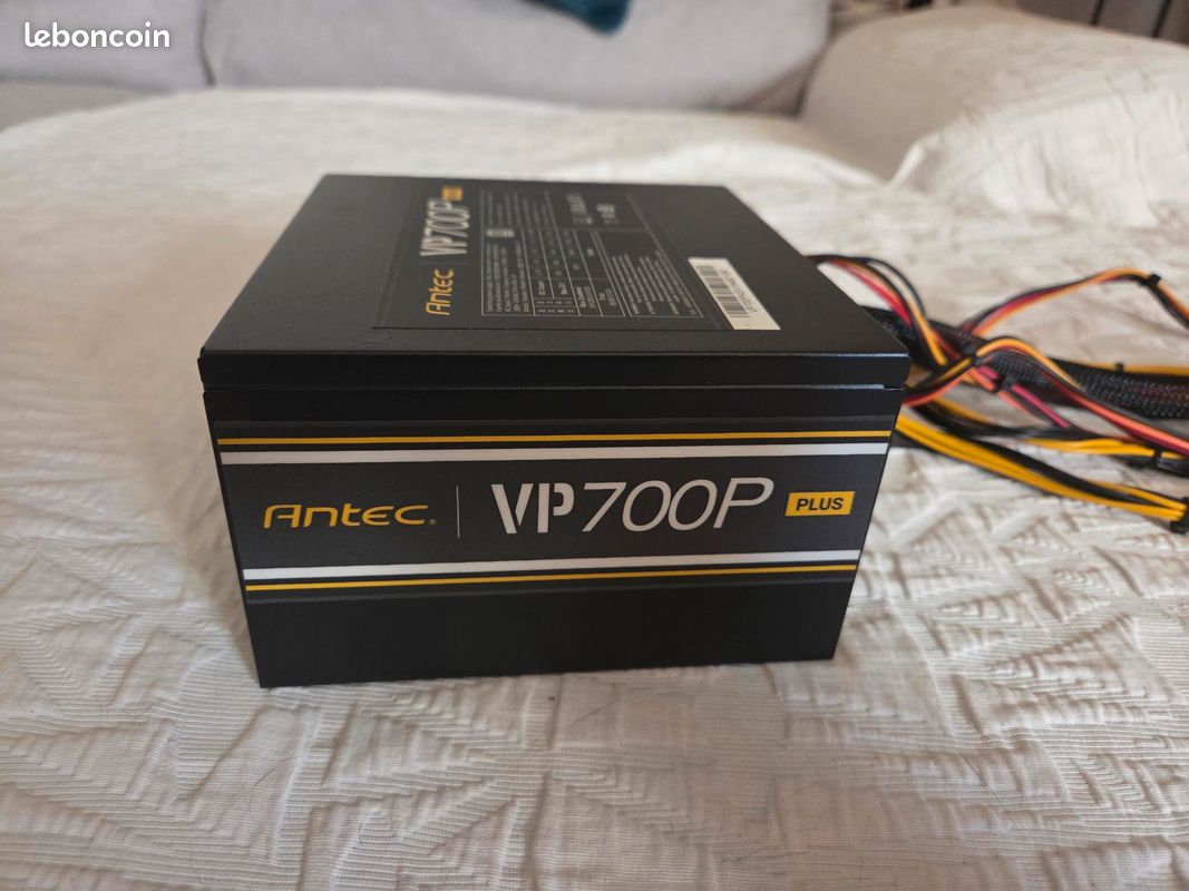 Alimentation Antec Vp700P plus - 700W (image 1)
