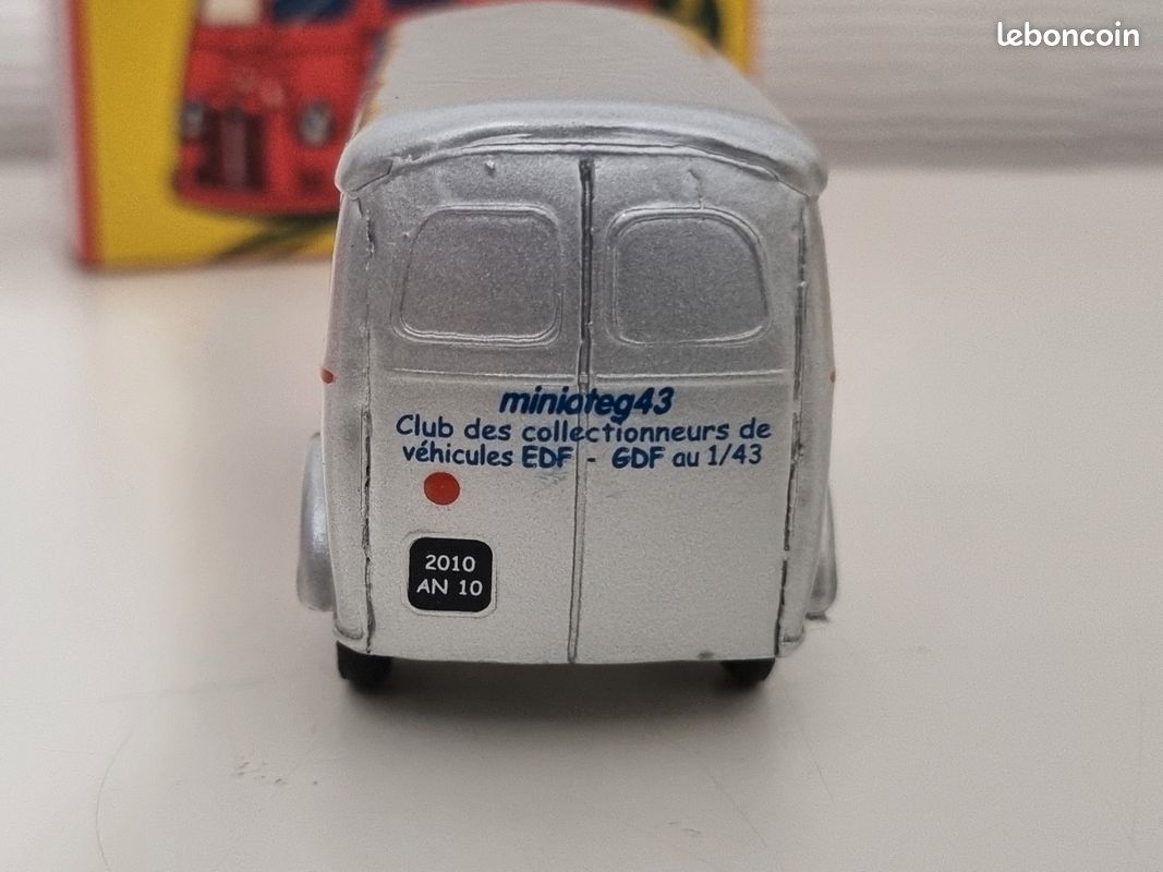 Miniature Quiralu Peugeot D4A Fourgon (1/43) - France, Pistache, Métal