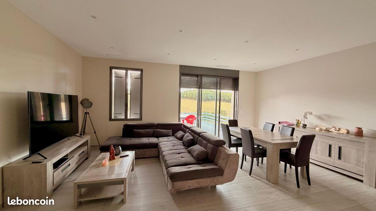 Maison 4 pièces 99 m² · à Roquelaure · 99 m² · 242 000 €