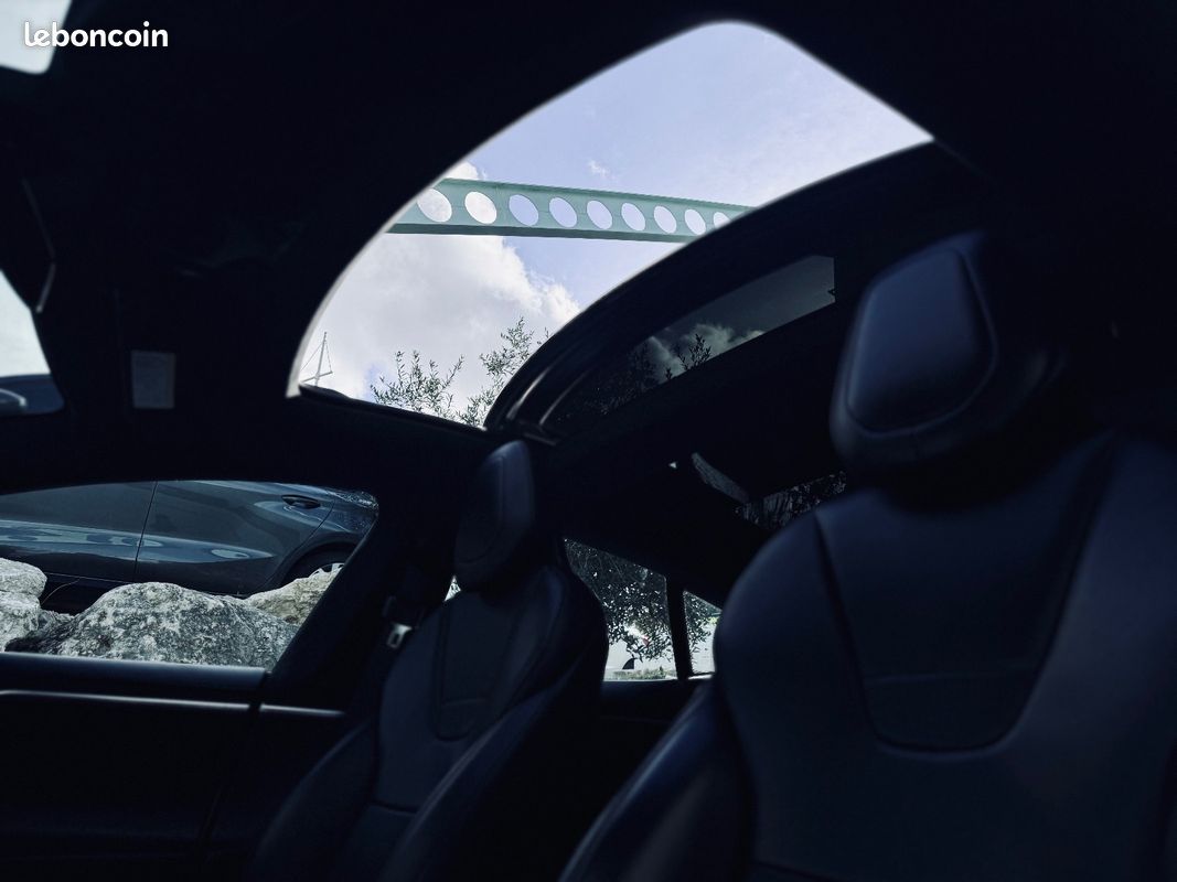 TESLA Model S 320CH BASE + 2EME MAIN + TOIT OUVRANT/PANO + AUTO PILOT + CAMERA DE RECUL + GARANTIE 12 MOIS (image 30)
