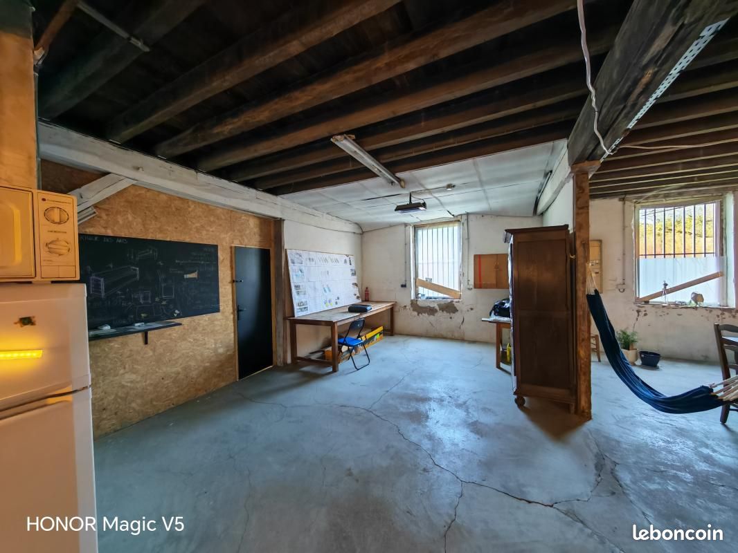 Immeuble 15 pièces 2 850 m² (image 7)