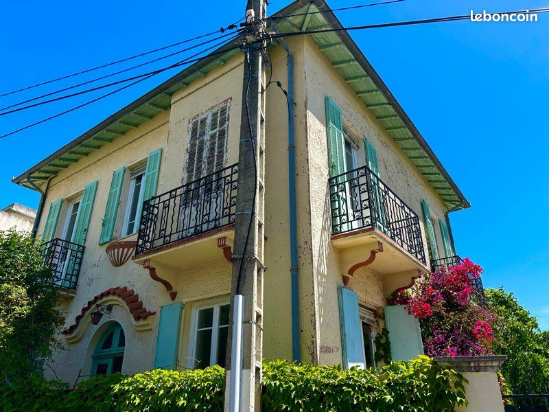 Maison 6 pièces 130 m² · à Antibes · 130 m² · 1 050 000 €