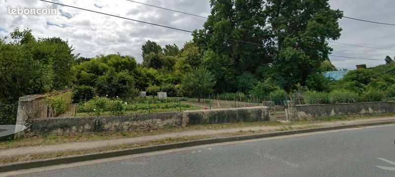 Terrain 840 m² Cerelles · 64 975 €