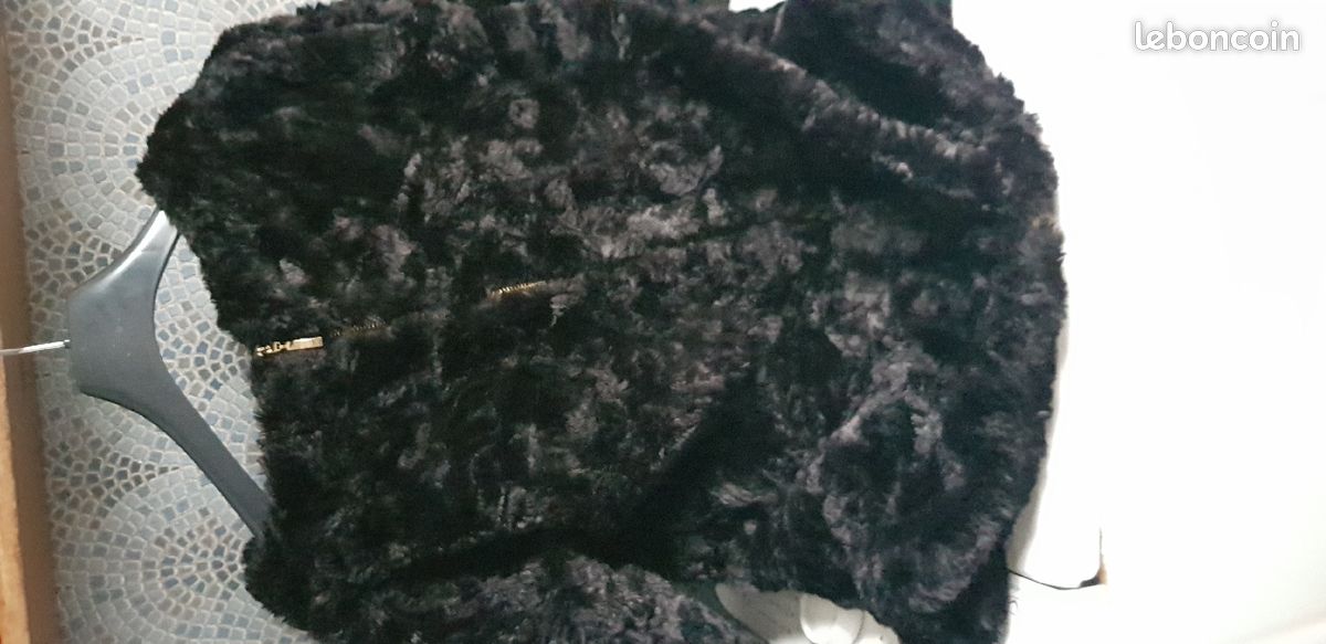 Magnifique Manteau Veste Fausse Fourrure noir Zara T.36 S (image 2)