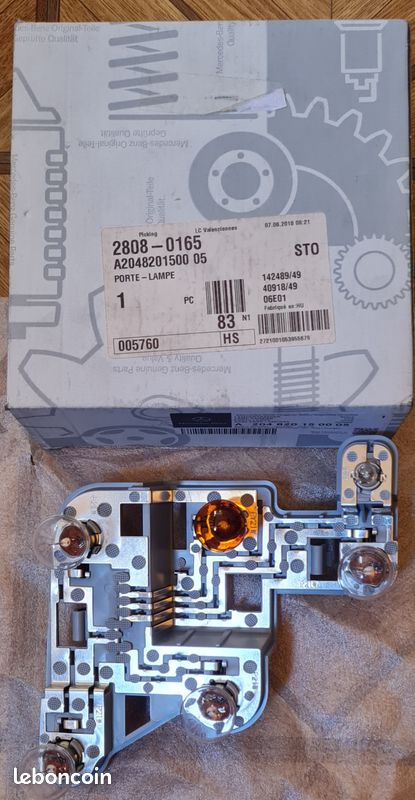 Porte ampoules neuf mercedes classe c (image 1)