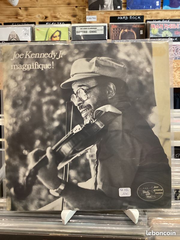 Album vinyle - Joe Kennedy Jr - Magnifique (pressage France 1980) (image 1)