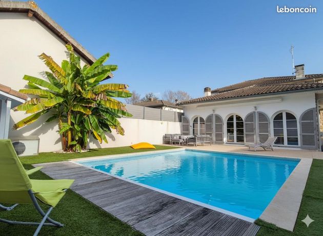Maison 7 pièces 257 m²