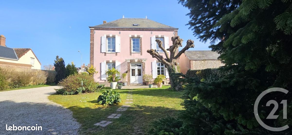 Maison 6 pièces 188 m² · à Brou · 188 m² · 349 000 €