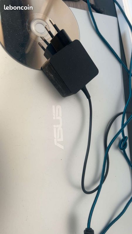 Asus vivobook (image 1)