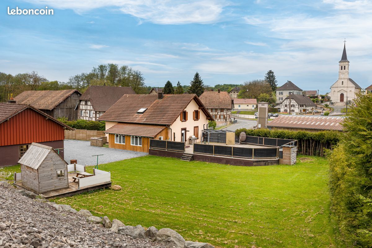 Maison 6 pièces 234 m² · à Boron · 234 m² · 449 000 €