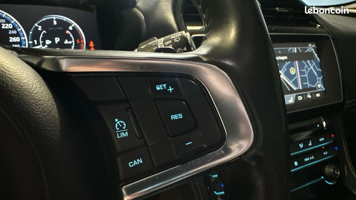 Jaguar F-Pace V6 3.0 300 BVA8 R Sport (image 21)