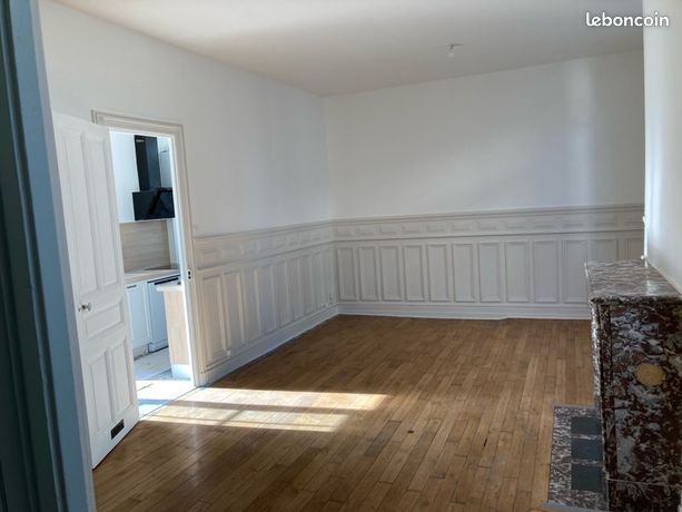 T4 duplex avec extérieur privatif et parking