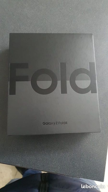 Galaxy z fold 4 (image 1)