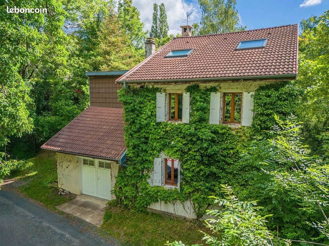 Maison 7 pièces 197 m² · à Gex · 197 m² · 850 000 €