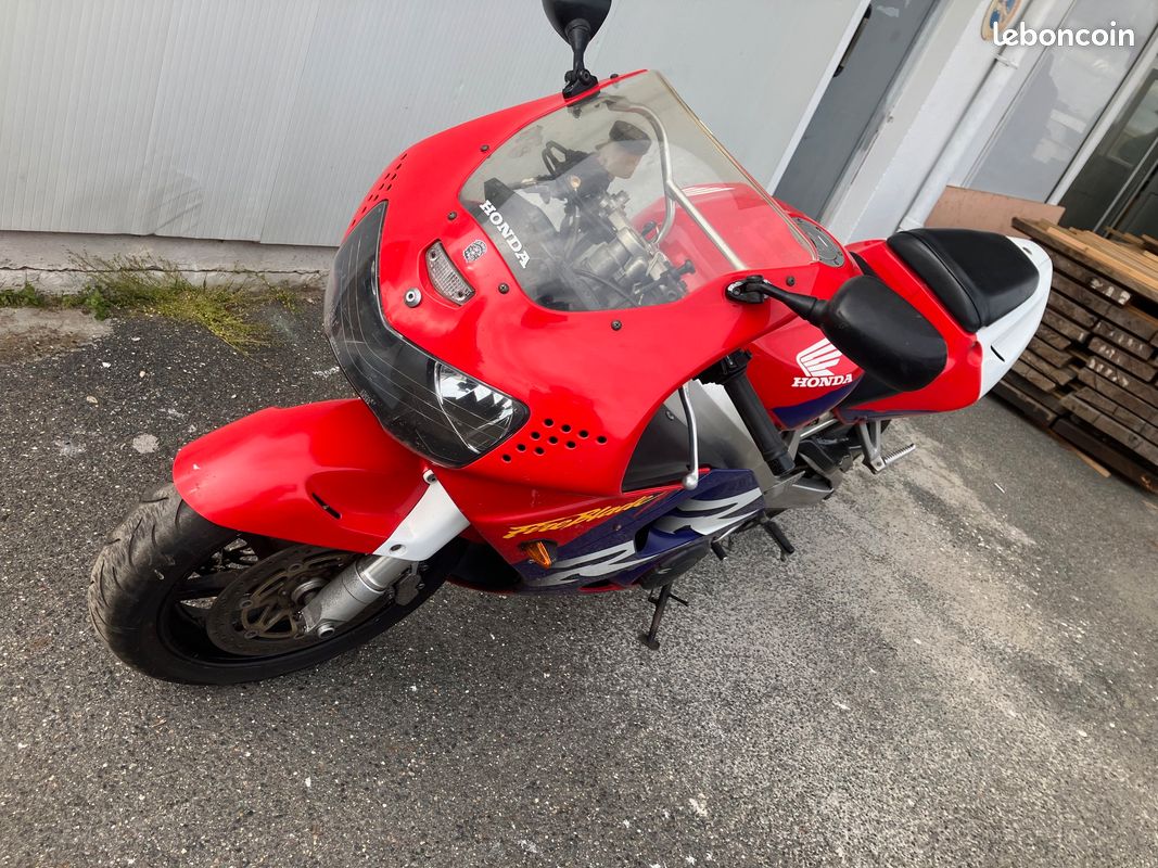 Honda 900 cbr 1998 (image 3)