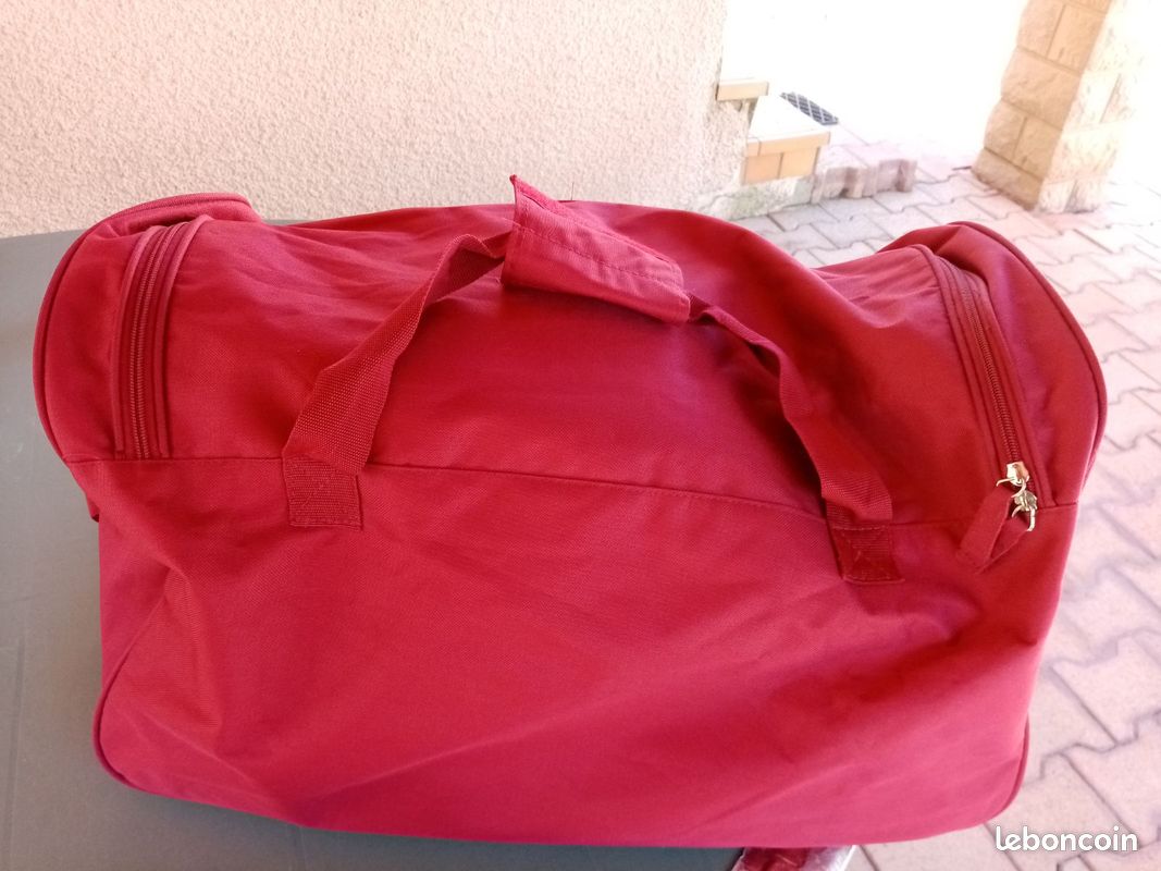 Sac de voyage rose (image 3)