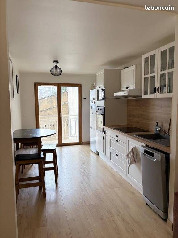 Appartement 2 pièces 39 m² · à Divonne-les-Bains · 39 m² · 1 400 €